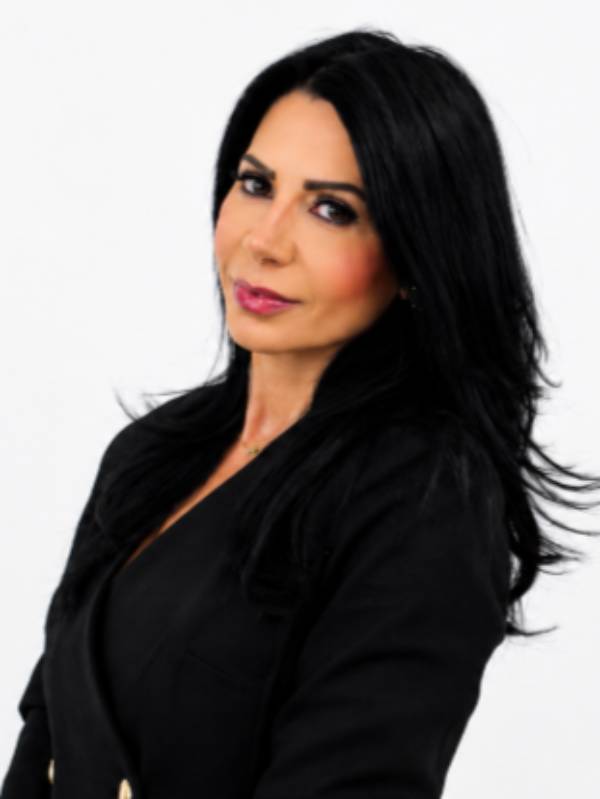 Dina Mahdi